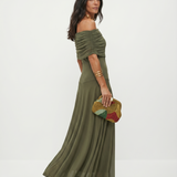 Carla | Elegantna i jednostavna maxi haljina